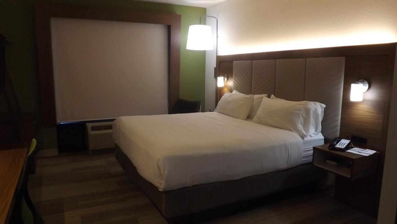 Holiday Inn Express & Suites Dyersburg, An Ihg Hotel Ngoại thất bức ảnh